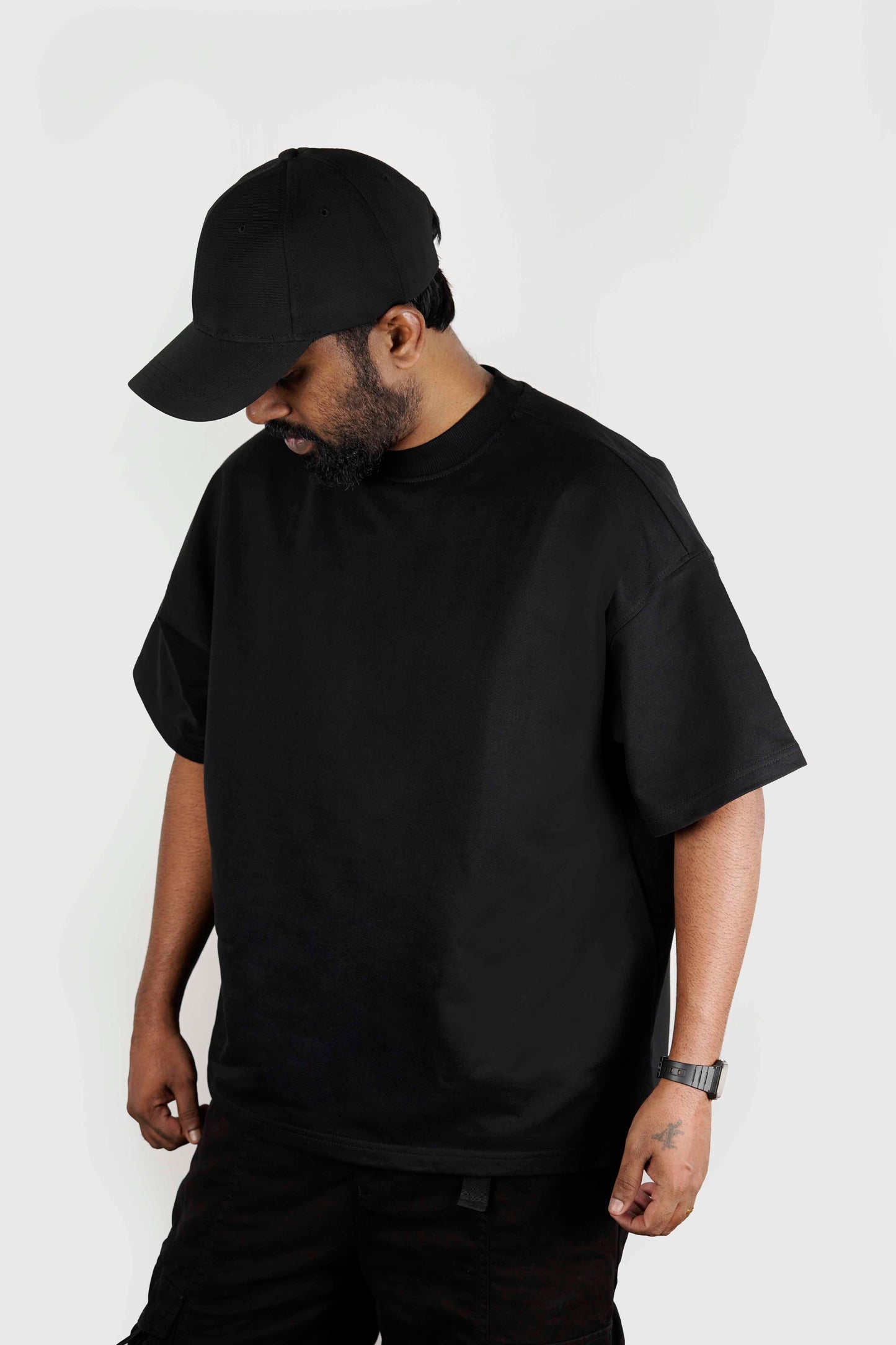 OVER SIZE  BLACK T SHIRT ON SHIVA PRINT